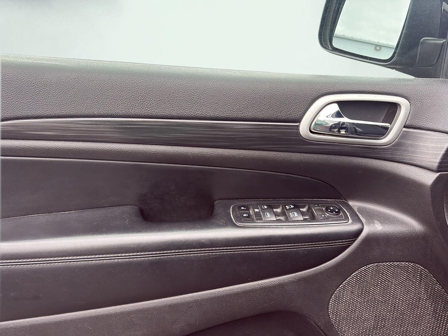 2019 Jeep Grand Cherokee Laredo E