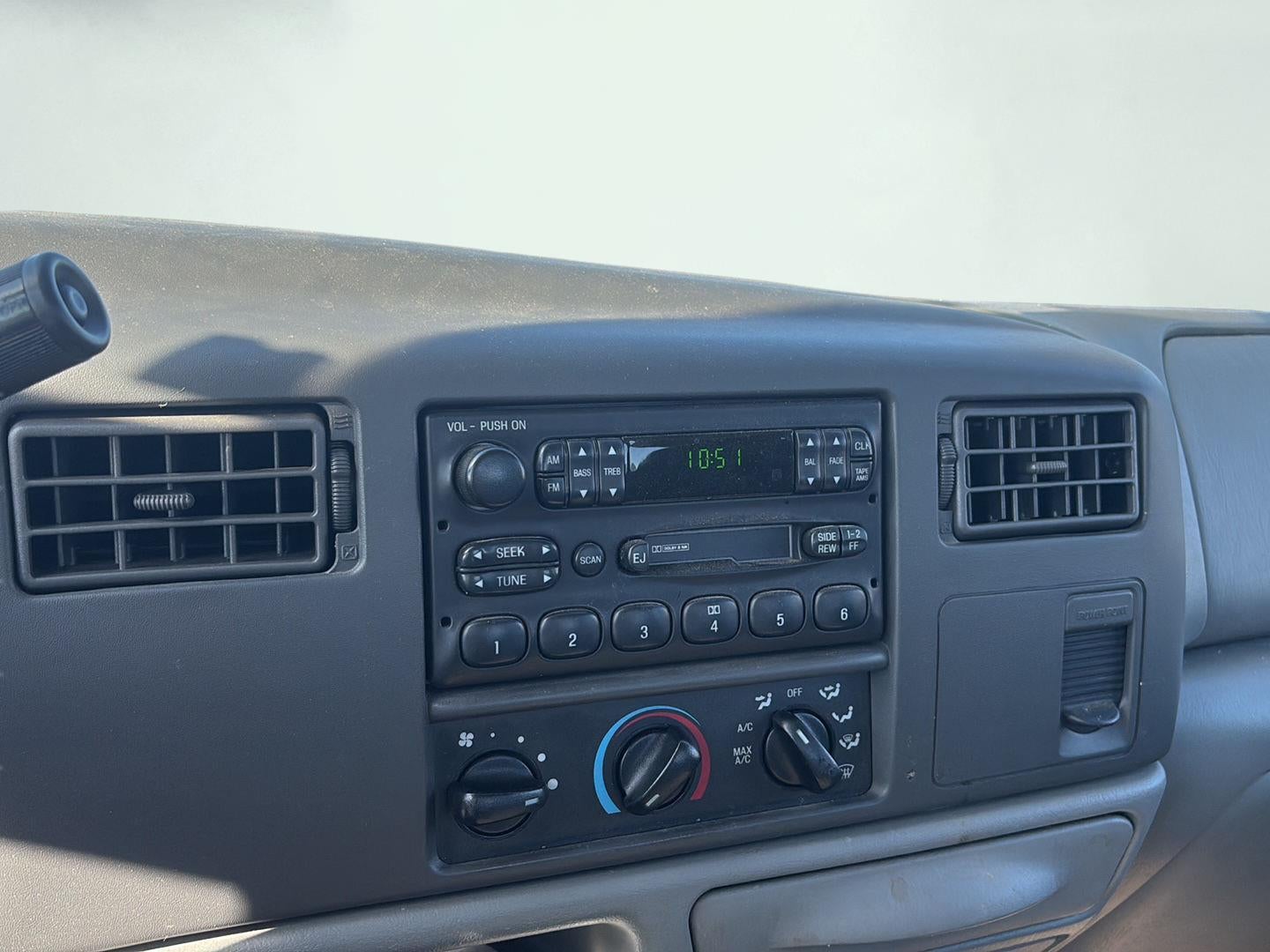 2004 Ford Super Duty F-250 Lariat