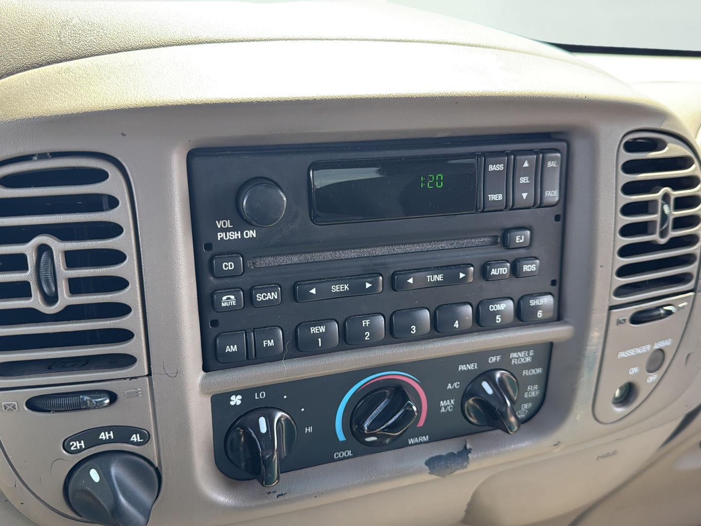 2001 Ford F-150 Lariat