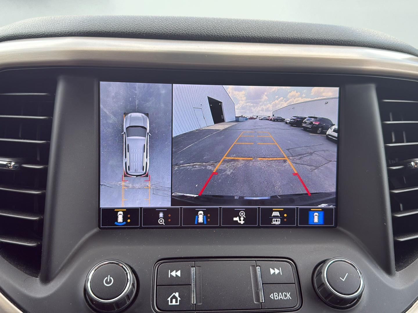 2021 GMC Acadia Denali