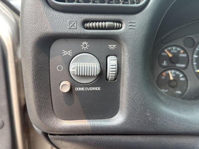 2003 GMC Sonoma SL