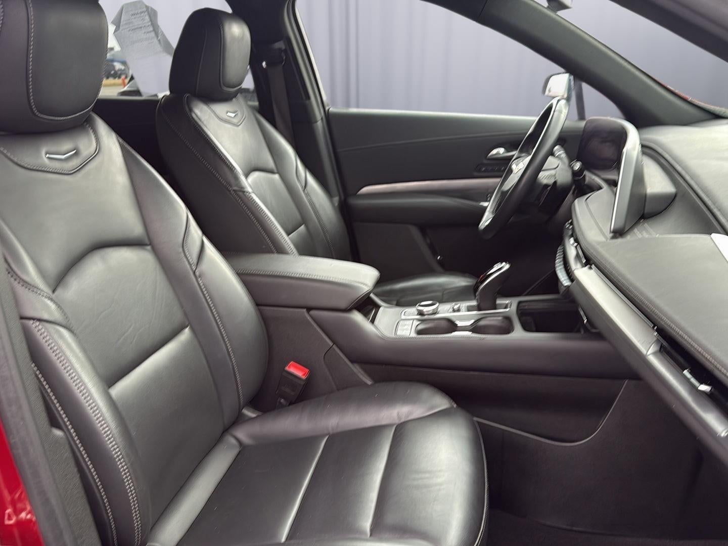 2024 Cadillac XT4 AWD Premium Luxury