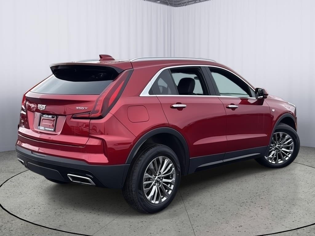2024 Cadillac XT4 AWD Premium Luxury