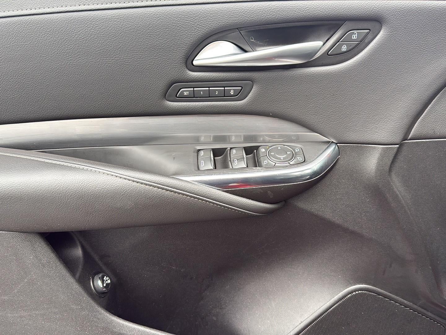 2024 Cadillac XT4 AWD Premium Luxury