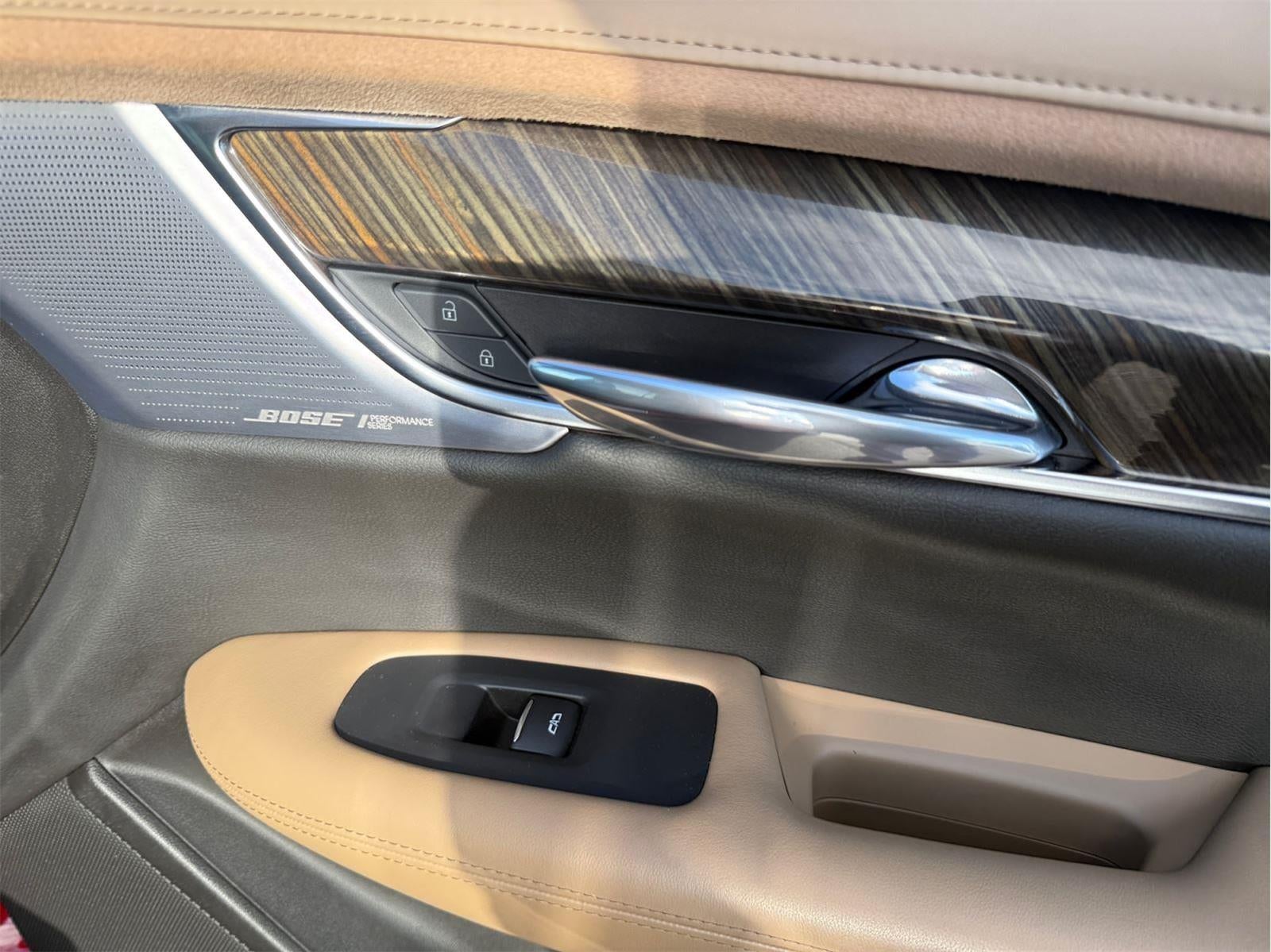 2022 Cadillac XT6 Sport