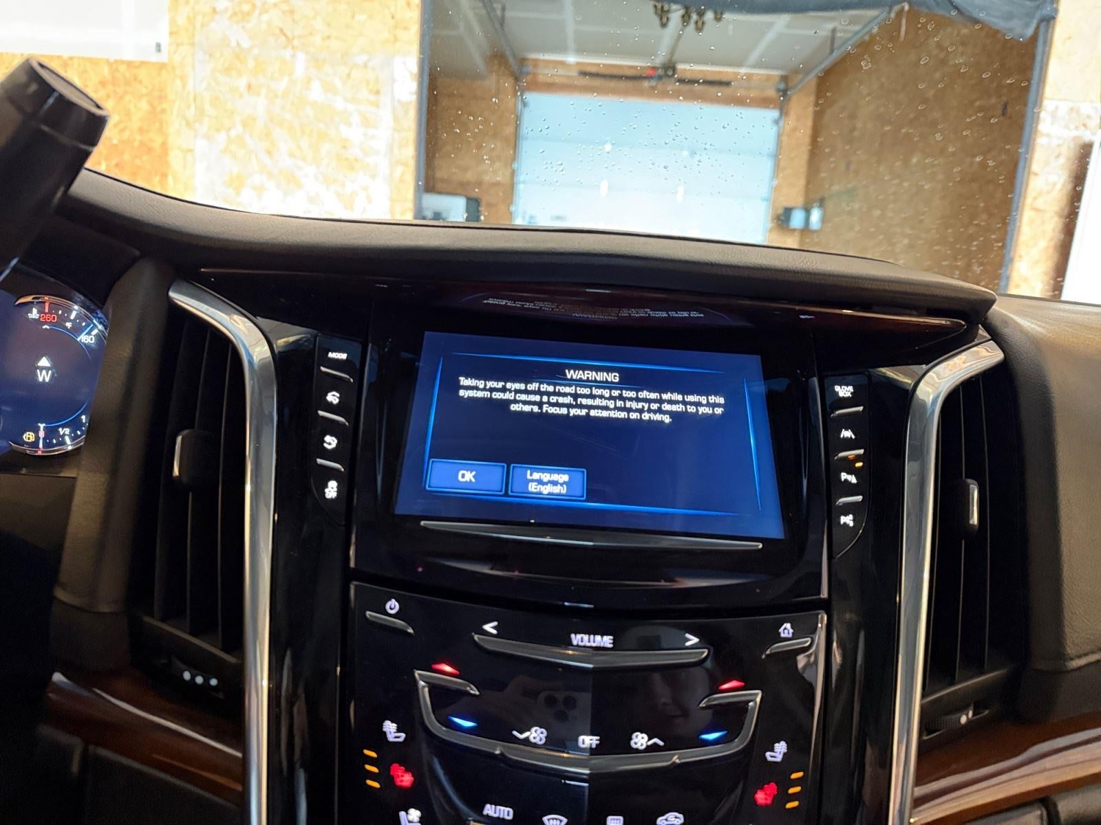 2017 Cadillac Escalade ESV Luxury