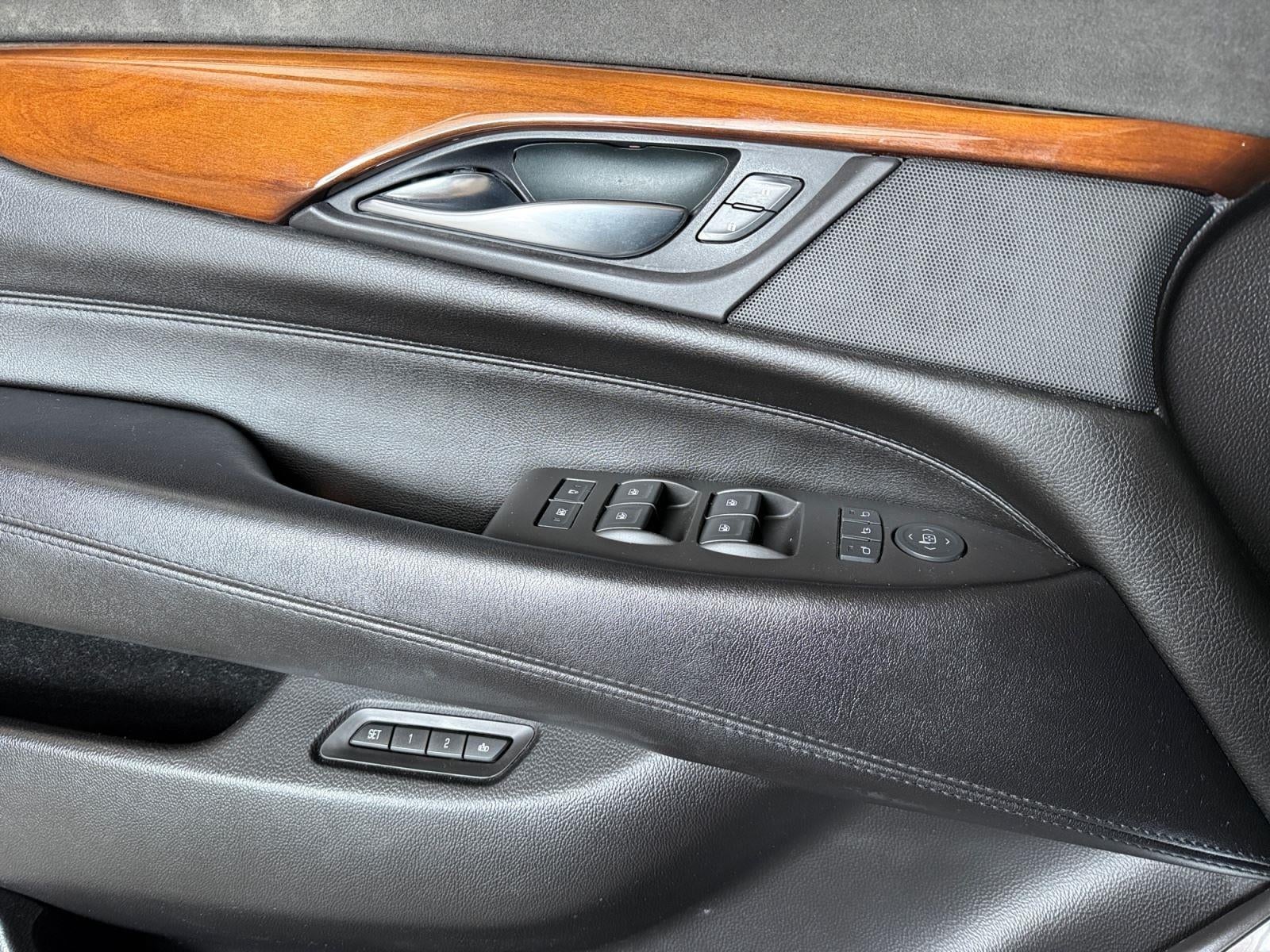 2017 Cadillac Escalade ESV Luxury