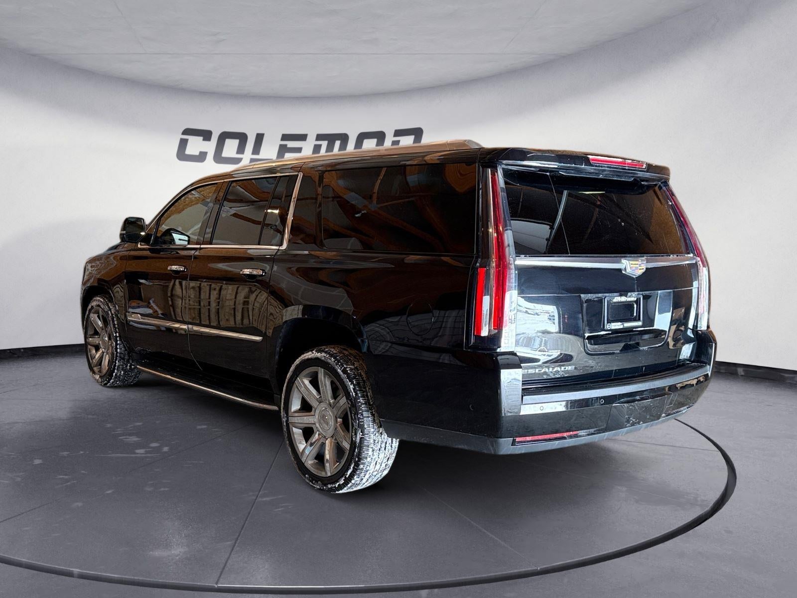 2017 Cadillac Escalade ESV Luxury