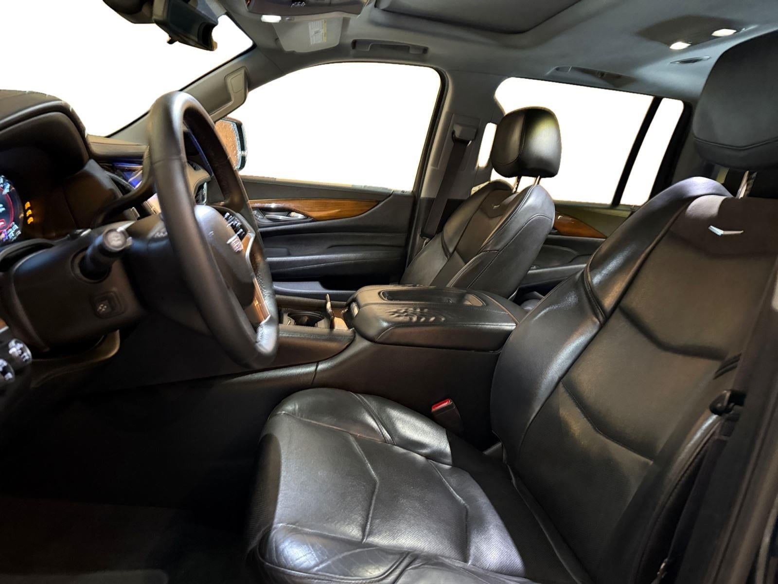 2017 Cadillac Escalade ESV Luxury