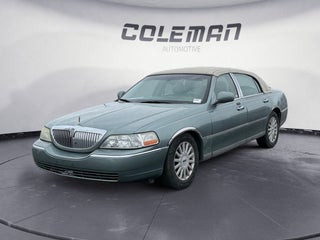 2005 Lincoln Town Car Signature