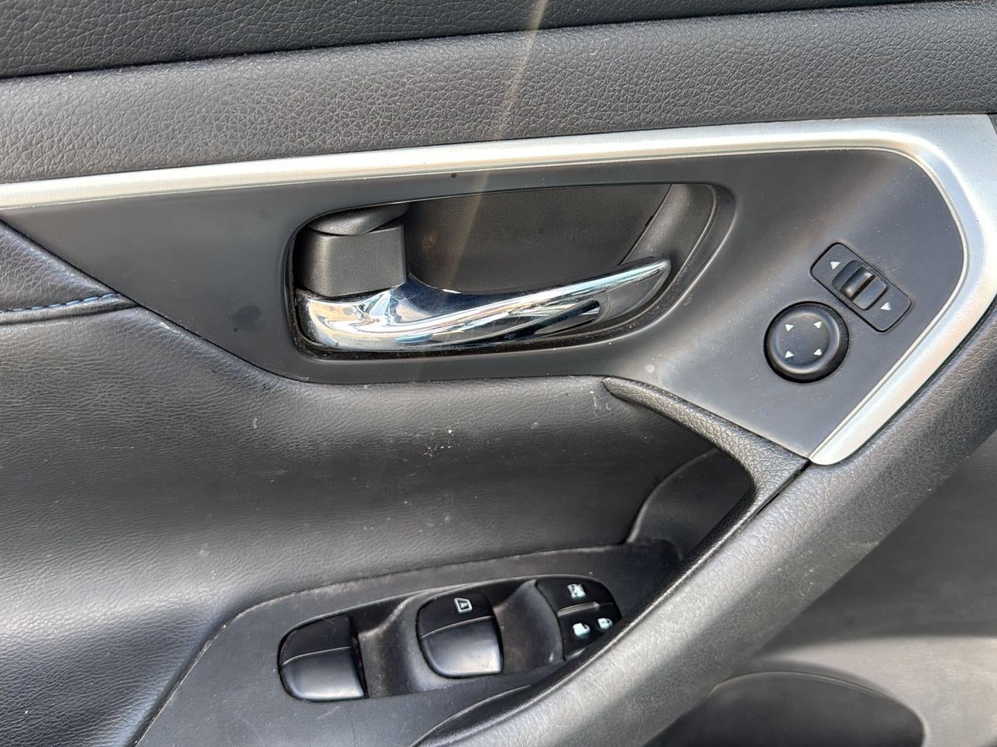 2017 Nissan Altima 2.5 SR