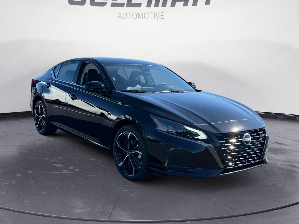 2025 Nissan Altima SR