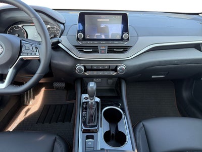 2025 Nissan Altima 2.5 SR