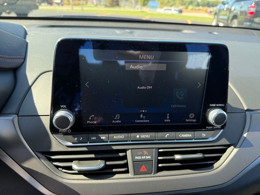 2025 Nissan Altima SR