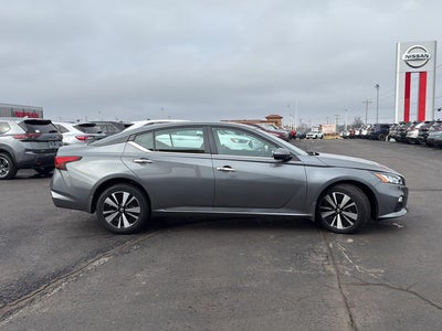 2022 Nissan Altima 2.5 SV