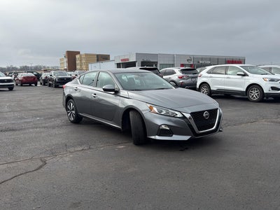 2022 Nissan Altima 2.5 SV