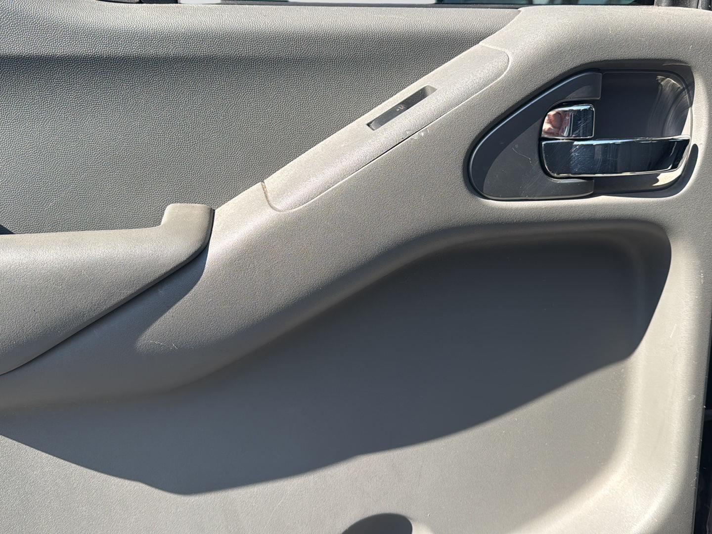 2014 Nissan Frontier SV