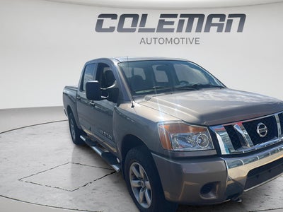 2009 Nissan Titan LE Crew Cab 4WD SWB