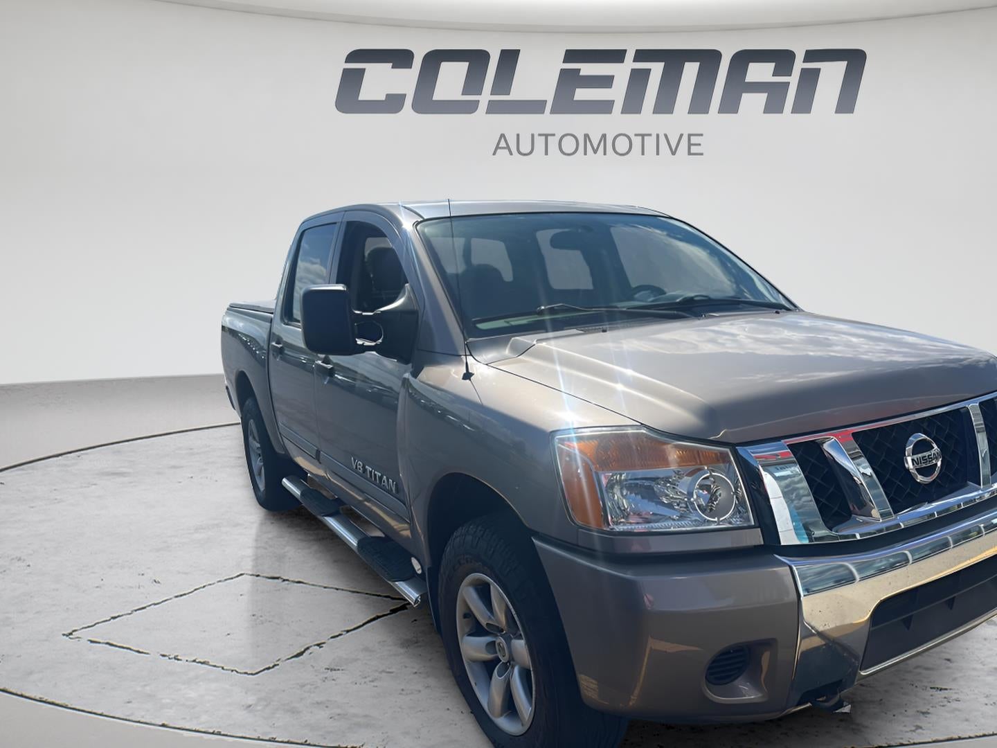 2009 Nissan Titan LE Crew Cab 4WD SWB