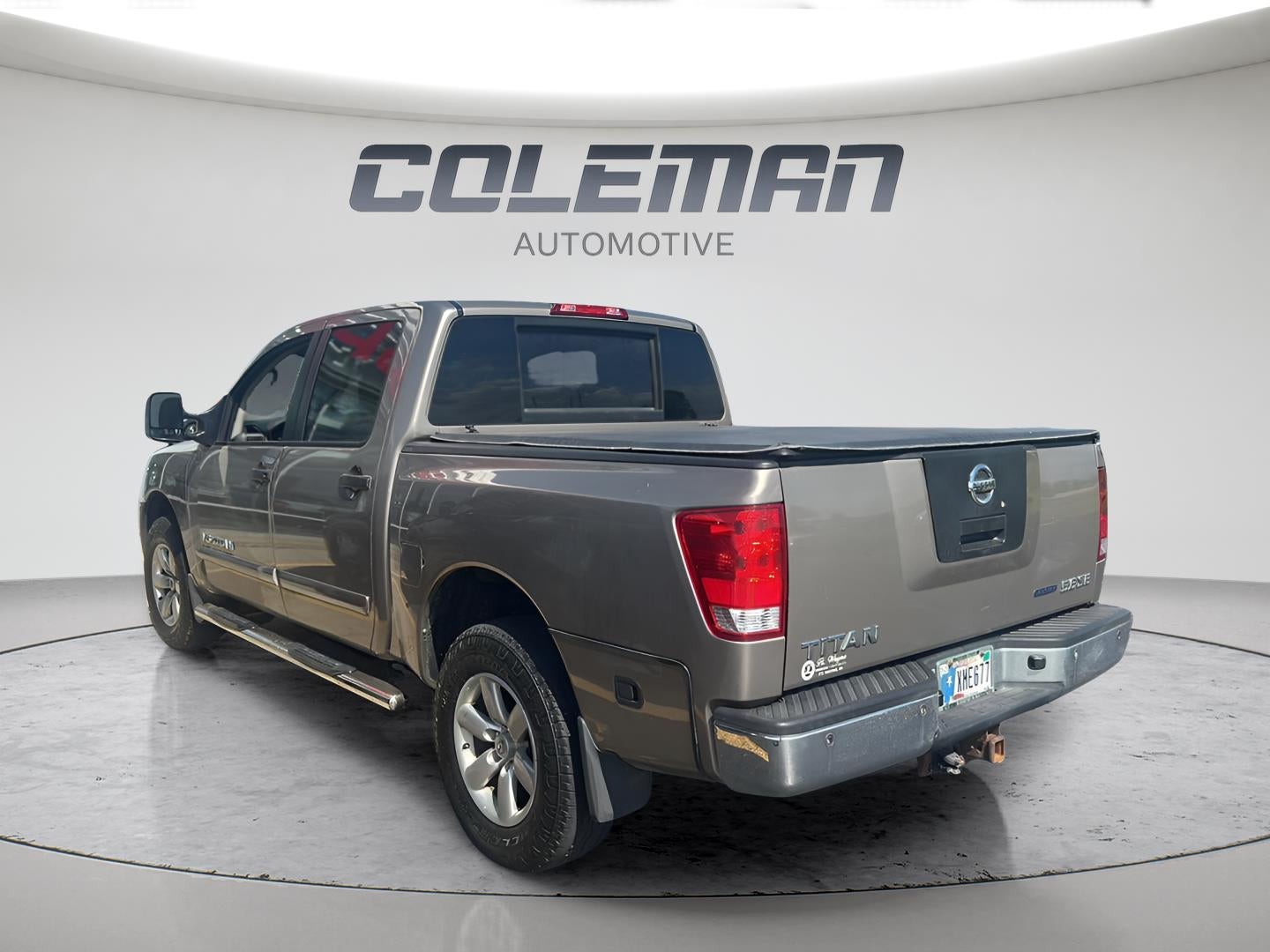 2009 Nissan Titan LE Crew Cab 4WD SWB