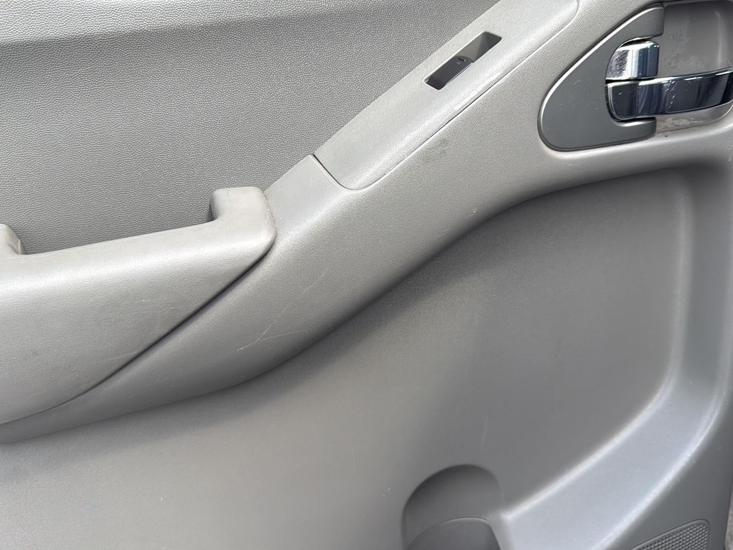 2021 Nissan Frontier SV