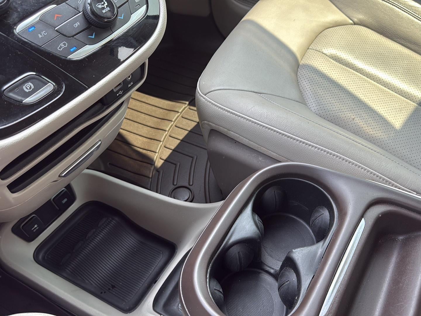 2020 Chrysler Pacifica Touring L