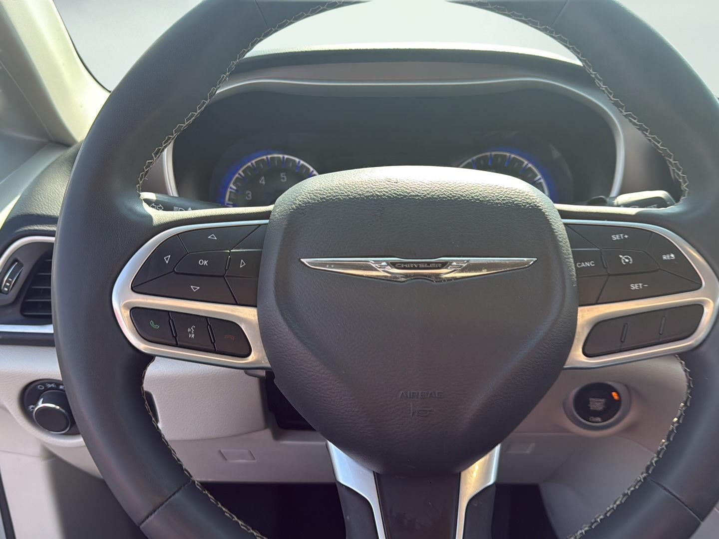 2023 Chrysler Voyager LX