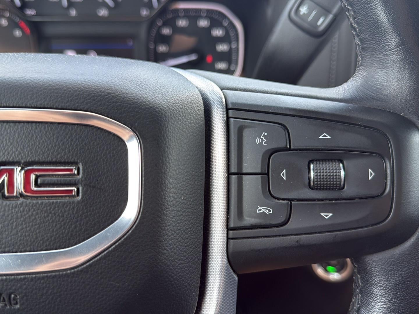 2019 GMC Sierra 1500 SLT Crew Cab Long Box 4WD