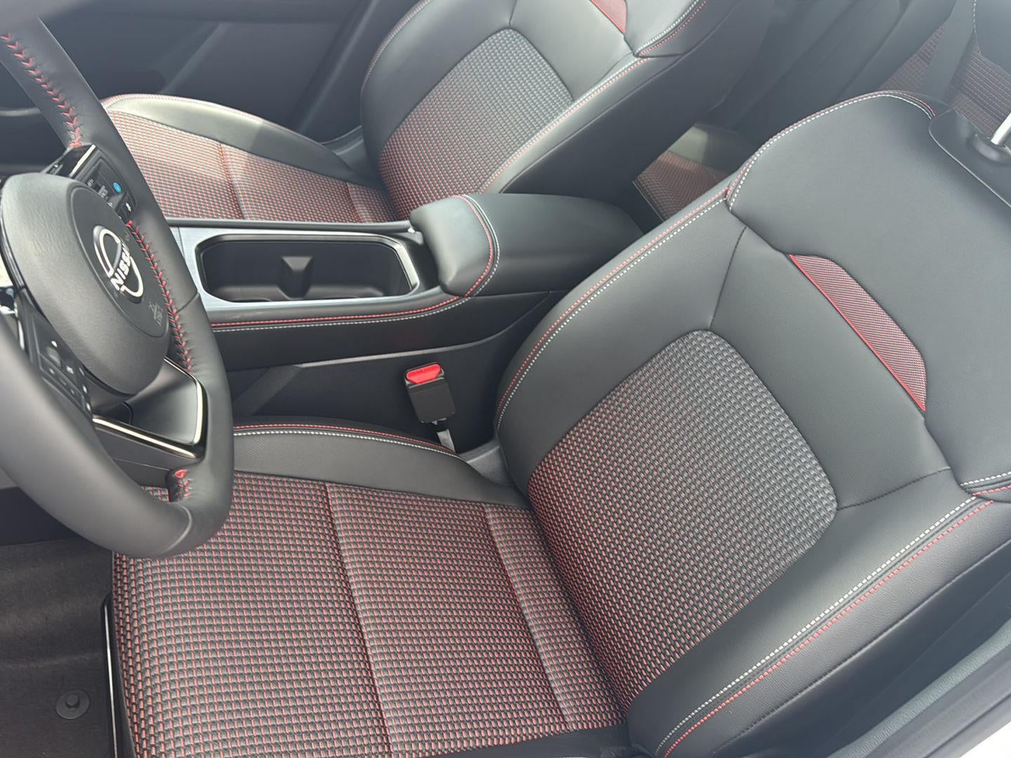 2026 Nissan KICKS SR AWD - Photo 13