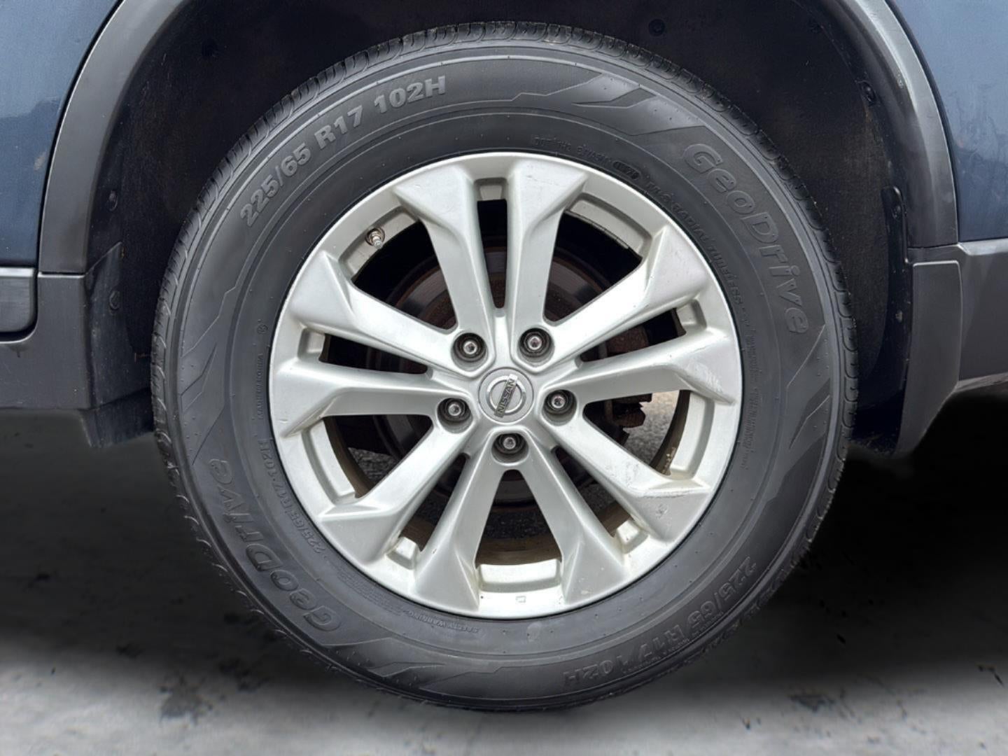 2015 Nissan Rogue SV