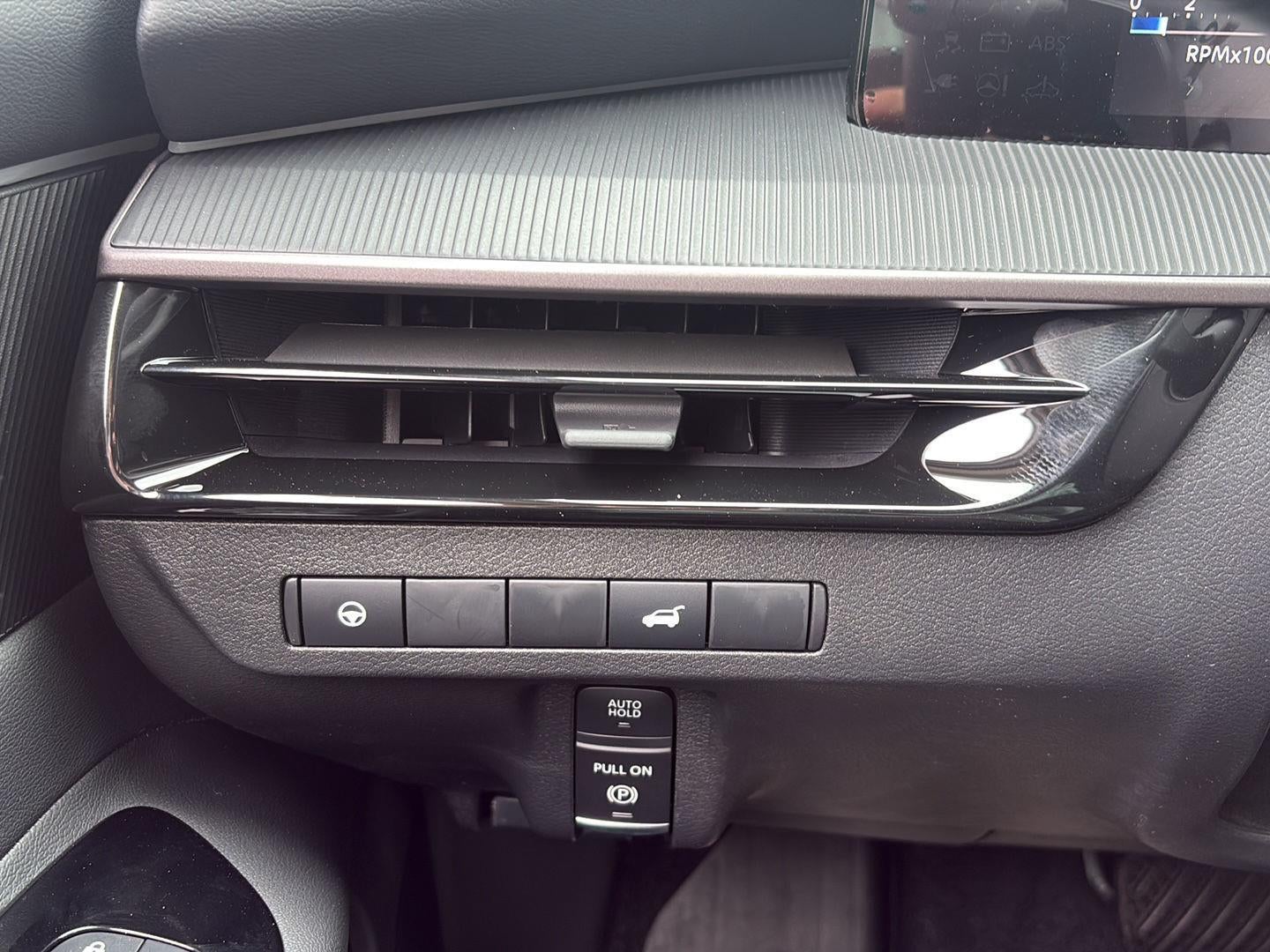 2026 Nissan Murano SV