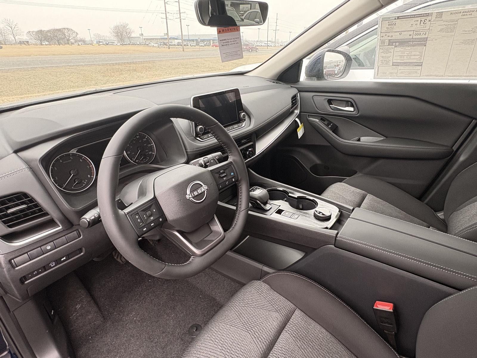 2026 Nissan Rogue SV