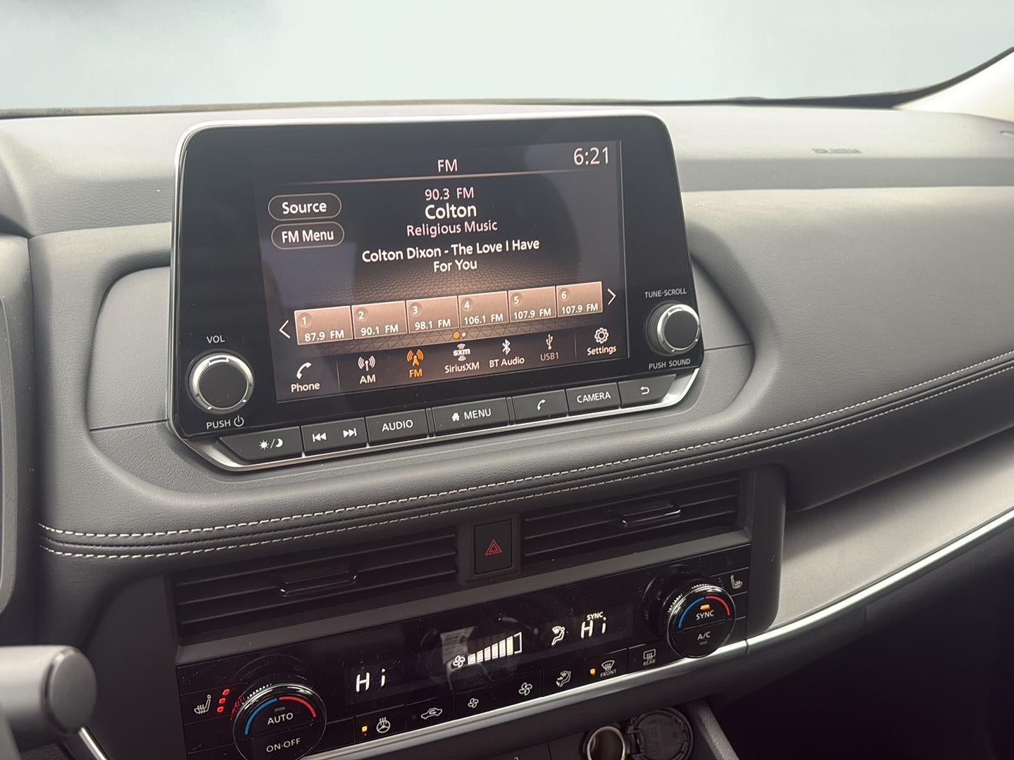 2026 Nissan Rogue SV