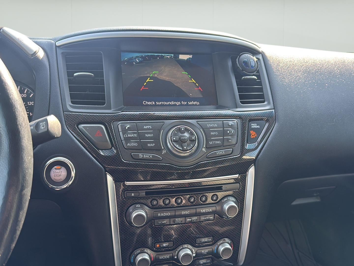 2020 Nissan Pathfinder SV