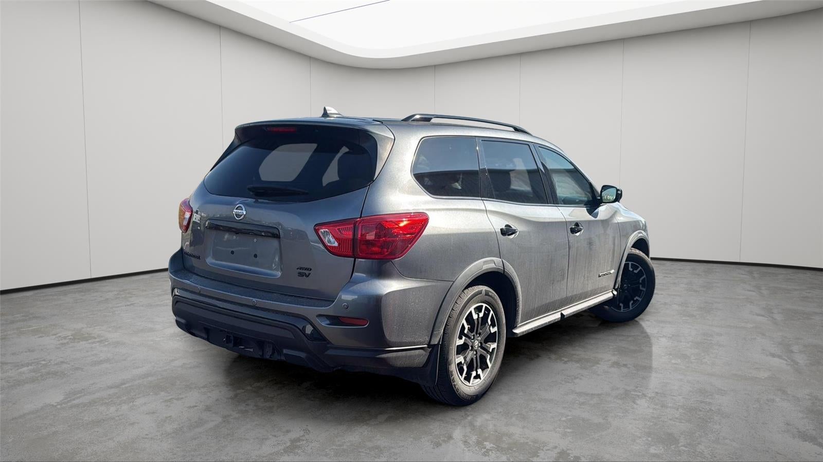 2020 Nissan Pathfinder SV