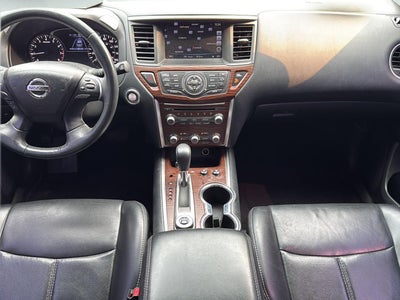 2017 Nissan Pathfinder Platinum