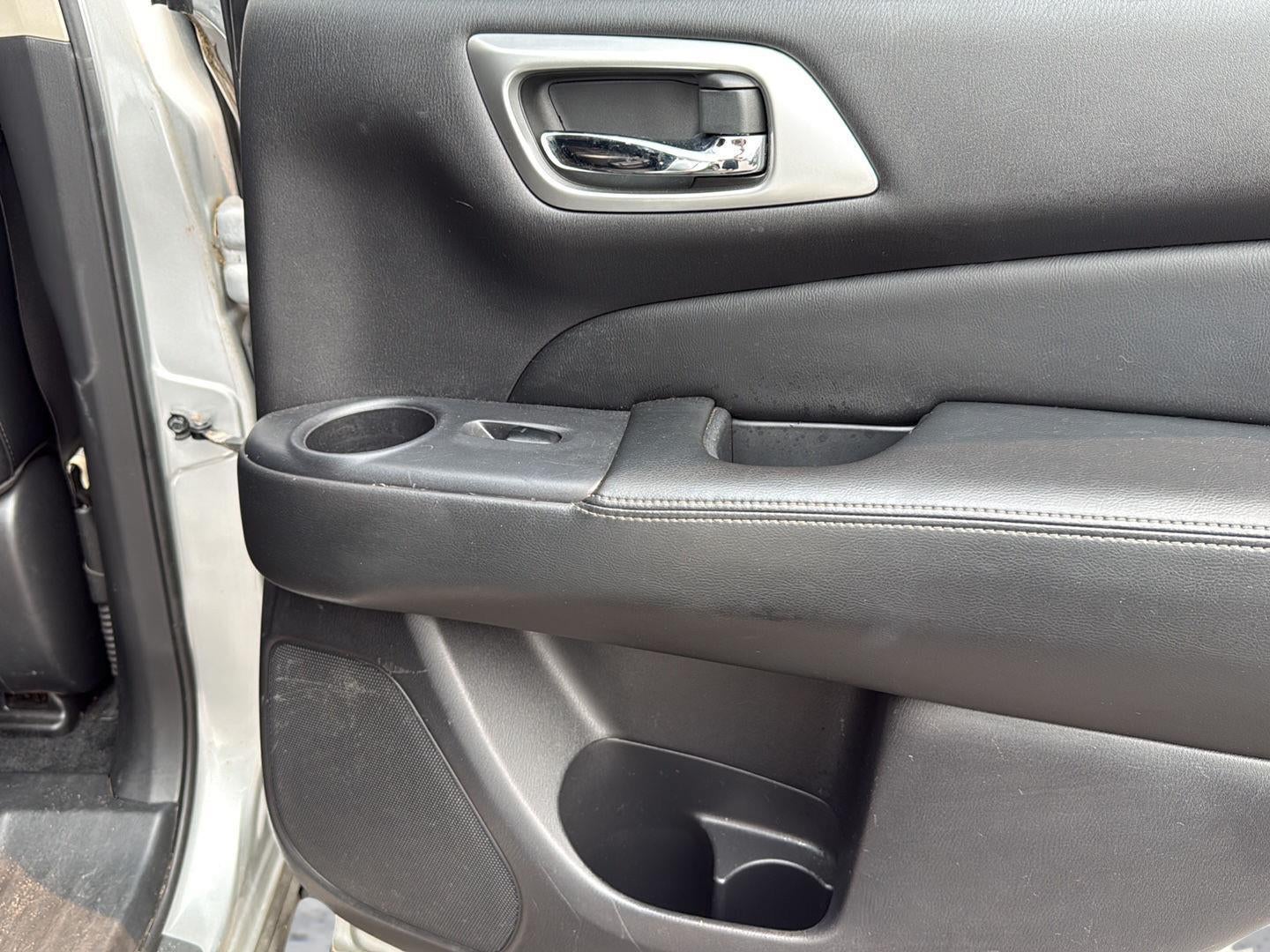 2017 Nissan Pathfinder Platinum