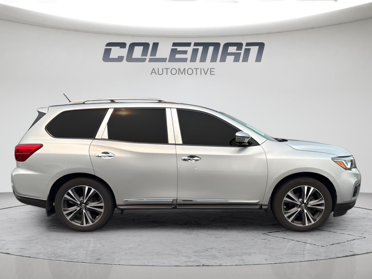 2017 Nissan Pathfinder Platinum