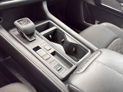2025 Nissan Pathfinder S