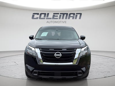 2025 Nissan Pathfinder S