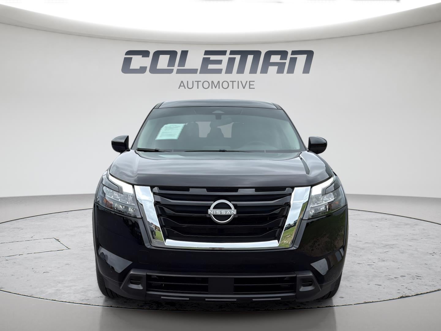 2025 Nissan Pathfinder S