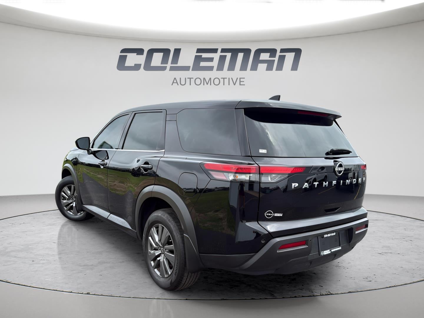 2025 Nissan Pathfinder S