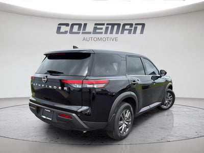 2025 Nissan Pathfinder S