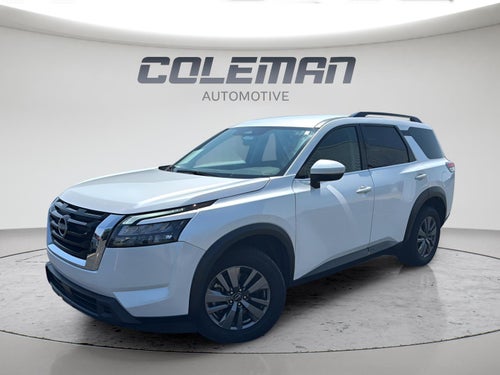 2025 Nissan Pathfinder SV