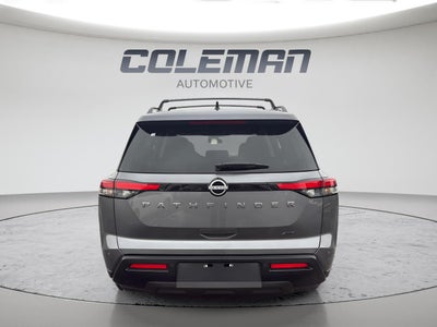 2026 Nissan Pathfinder SV