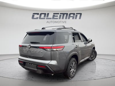 2026 Nissan Pathfinder SV