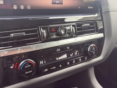 2026 Nissan Pathfinder SV