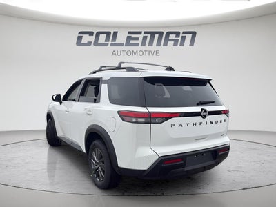 2026 Nissan Pathfinder SV