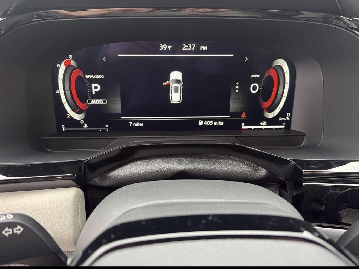 2026 Nissan Pathfinder SV