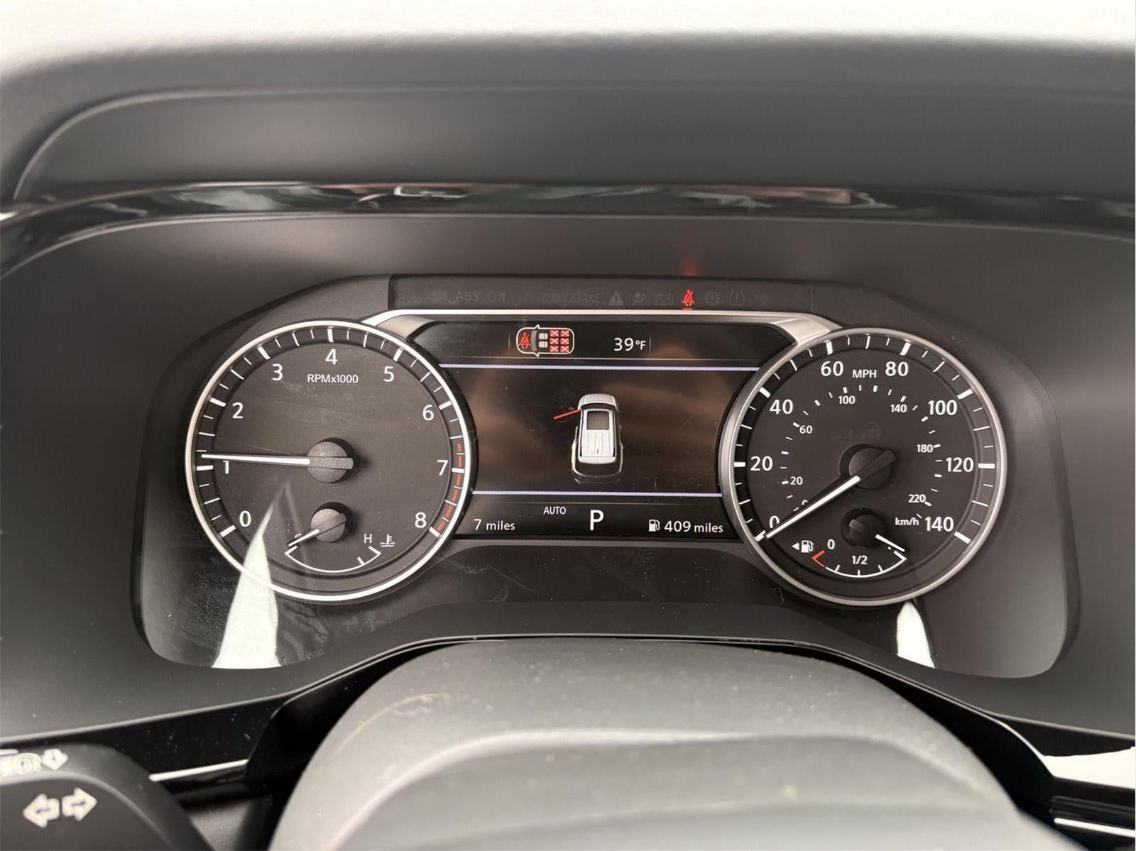 2026 Nissan Pathfinder SV